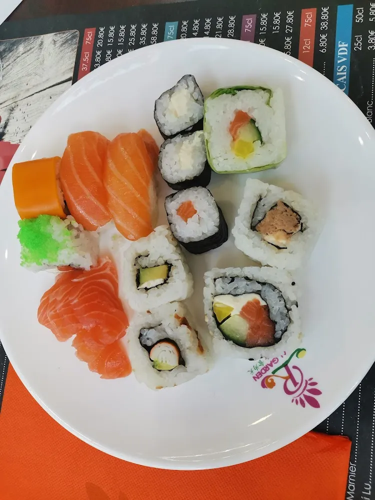 Assortiment Sushis Et Maki
